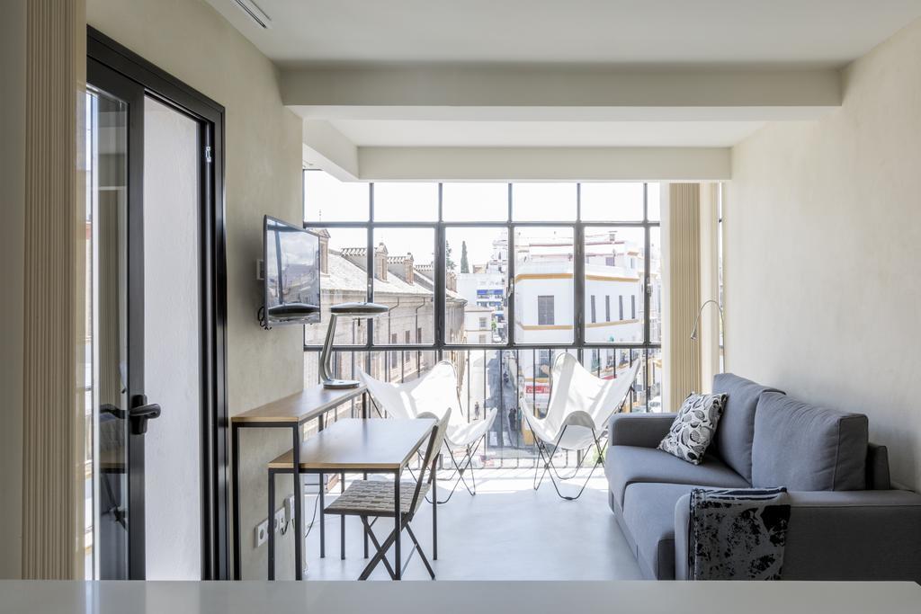 Thesuites * Seville